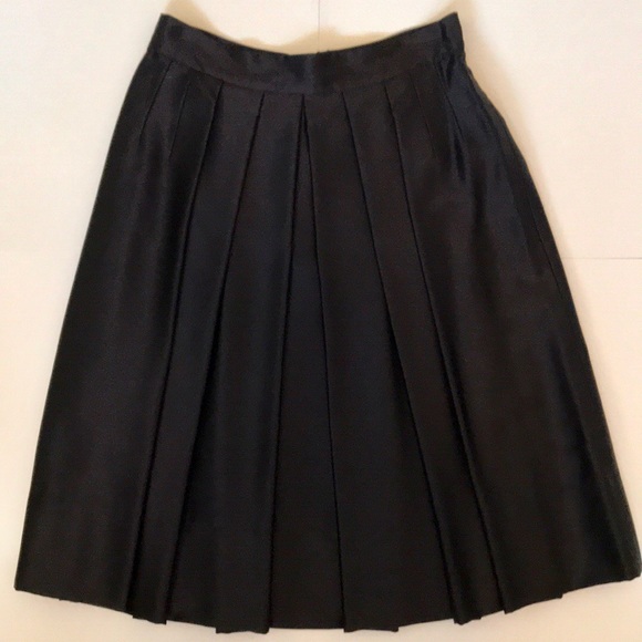 Authentic Dolce & Gabbana High Waisted Silk Skirt - Picture 1 of 8